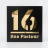 Plaque numéro maison noir et doré personnalisée 16 Rue Pasteur