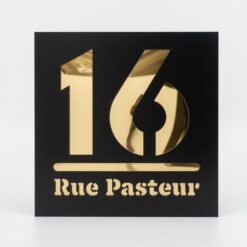 Plaque numéro maison noir et doré personnalisée 16 Rue Pasteur