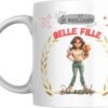 Mug meilleure belle-fille du monde avec jeune femme illustrée tenant une coupe