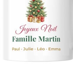 Mug Joyeux Noël Famille personnalisé nom et prénoms – gros plan sur la personnalisation