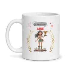 Mug « La meilleure amie du monde » – aventurière illustrée et sa coupe – mug personnalisé