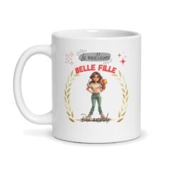 Mug « La meilleure belle-fille du monde » – jeune femme illustrée et sa coupe – mug personnalisé