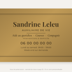 Plaque auxiliaire de vie personnalisée en plexiglas or vieilli 25 × 15 cm, exemple au nom de Sandrine Leleu