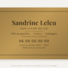 Plaque auxiliaire de vie personnalisée en plexiglas or vieilli 30 × 20 cm, exemple au nom de Sandrine Leleu