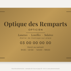 Plaque opticien personnalisée en plexiglas or vieilli 30 × 20 cm, exemple au nom de Optique des Remparts