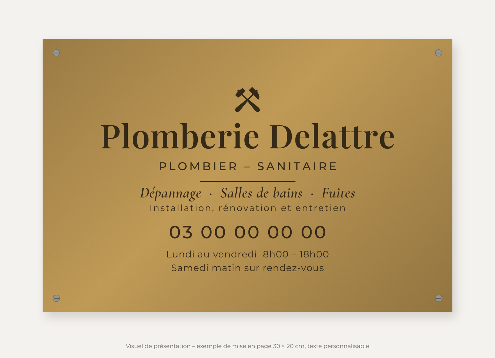 Plaque plombier personnalisée en plexiglas or vieilli 30 × 20 cm, exemple au nom de Plomberie Delattre
