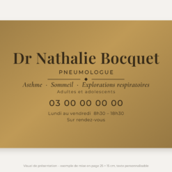 Plaque pneumologue personnalisée en plexiglas or vieilli 25 × 15 cm, exemple au nom de Dr Nathalie Bocquet